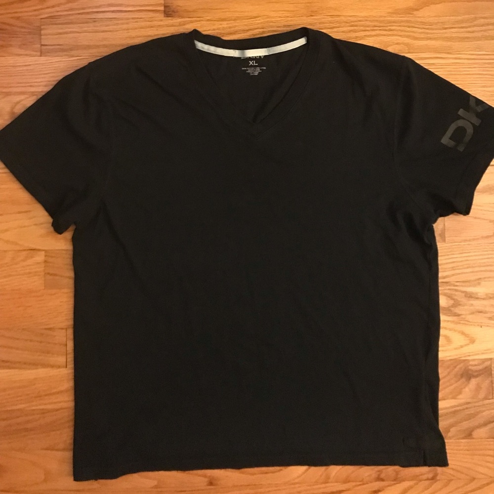 Men’s DKNY V-Neck T-Shirt
